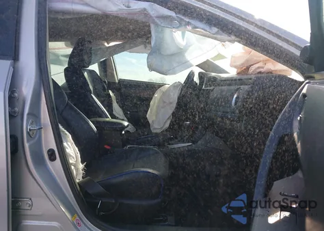 2017 Toyota Corolla Se из США, поврежденный, VIN 5YFBURHE3HP689955